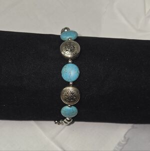 Source Unknown Turquoise Bead Bracelet with Silver Medallions
